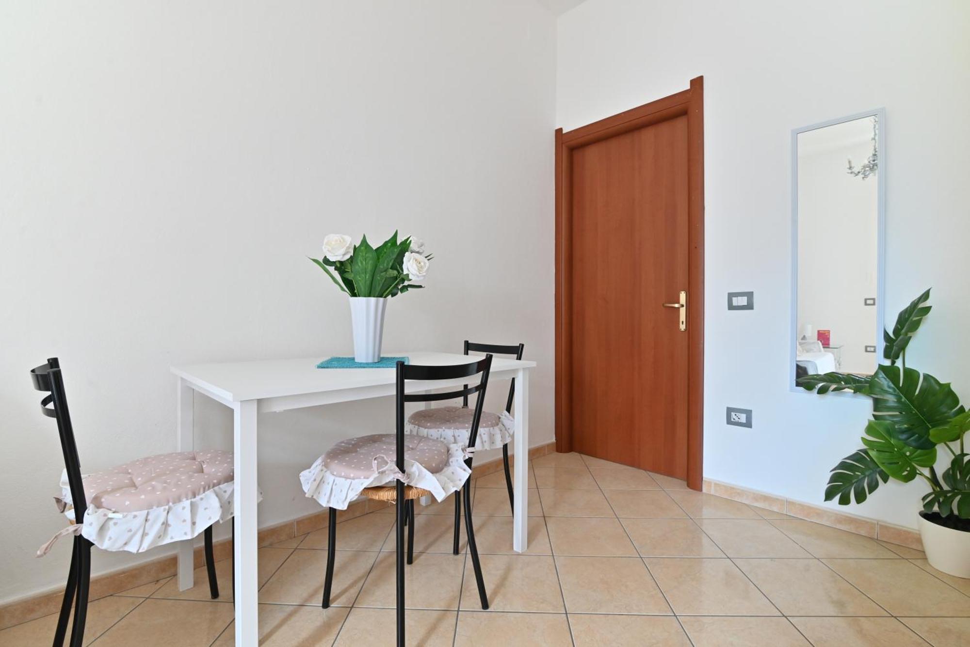 Izzhome Flamingo Pula Luaran gambar